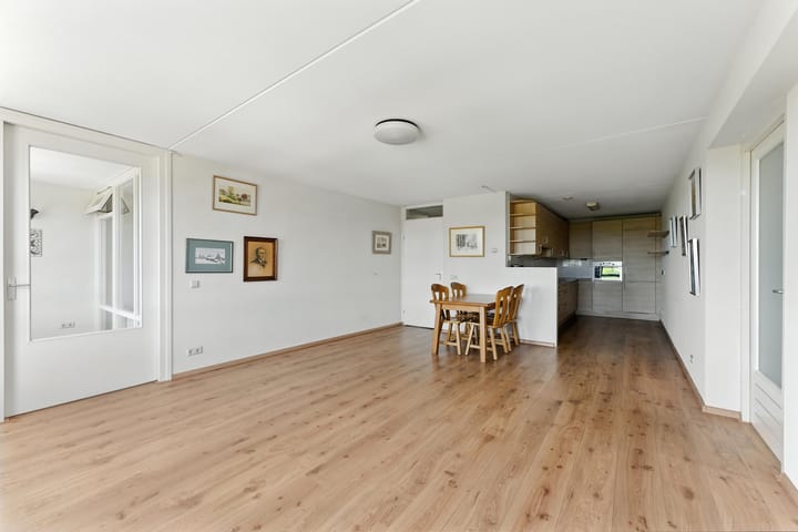 Photo 11 of Van Eesterensingel 126-E