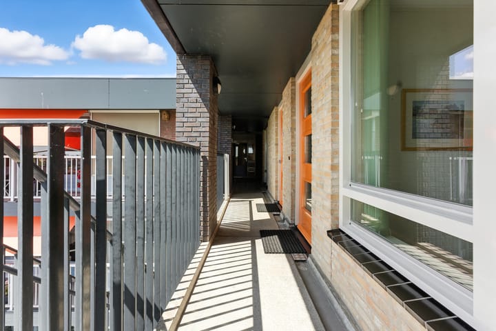 Photo 41 of Van Eesterensingel 126-E