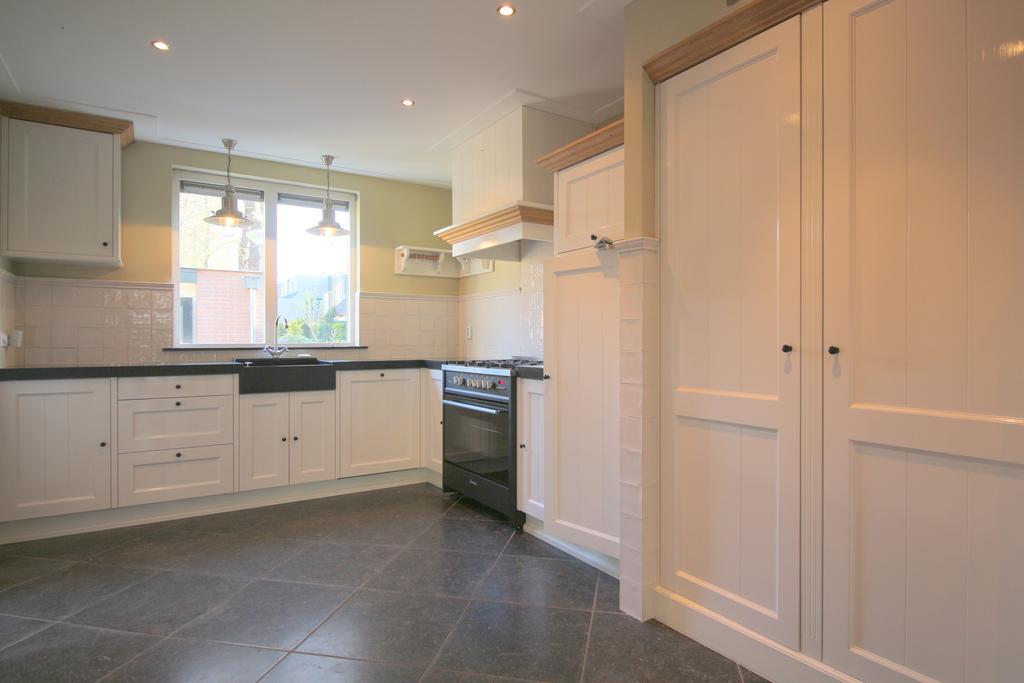 Foto 2 van Zwanebloem 15