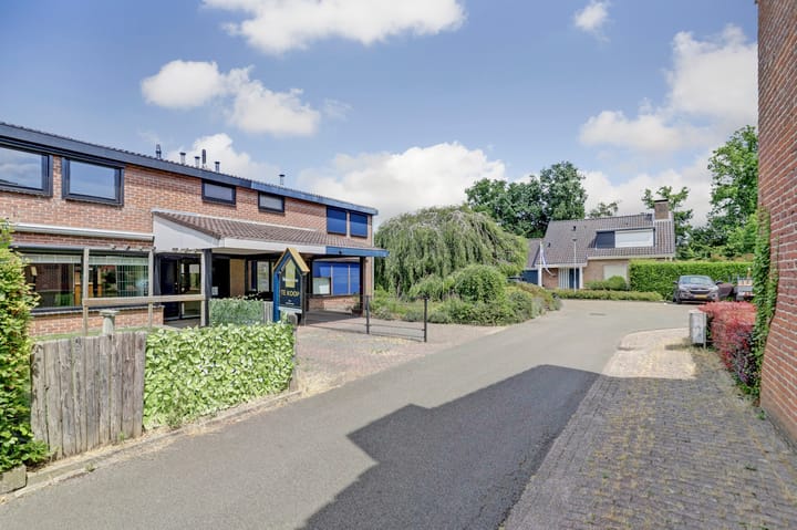 Foto 2 van Jan van Galenstraat 70