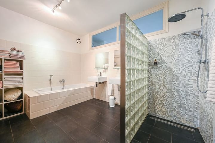 Foto 22 van Koningin Emmakade 185