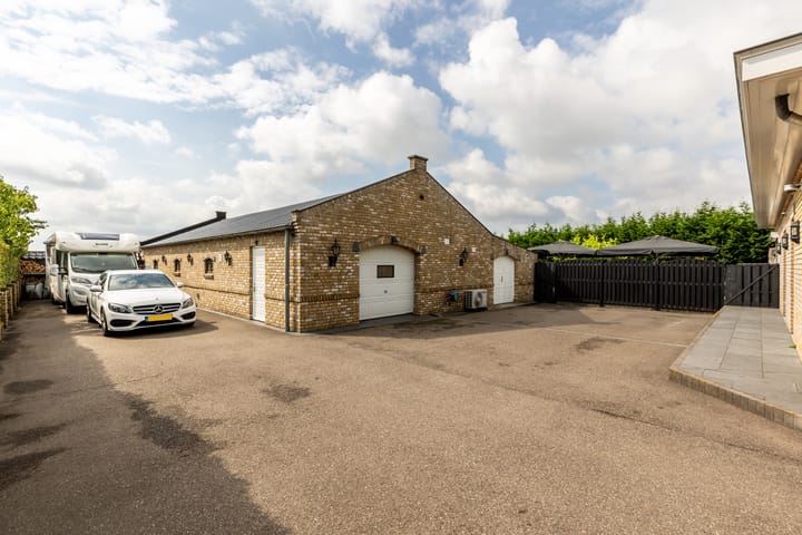 Photo 43 of Oudemolensedijk 2-B