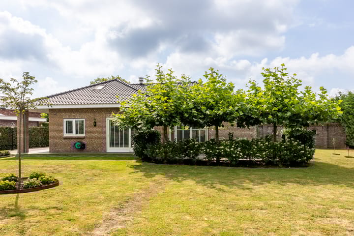 Photo 54 of Oudemolensedijk 2-B