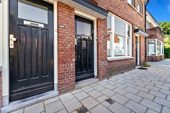 Foto 5 van Van Hallstraat 3