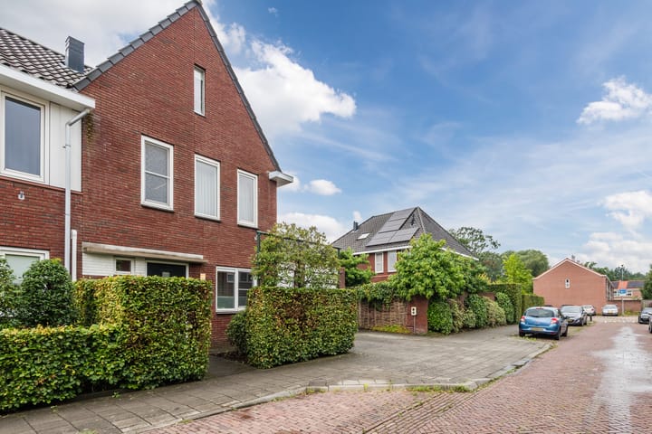 Foto 44 van Dahliastraat 2