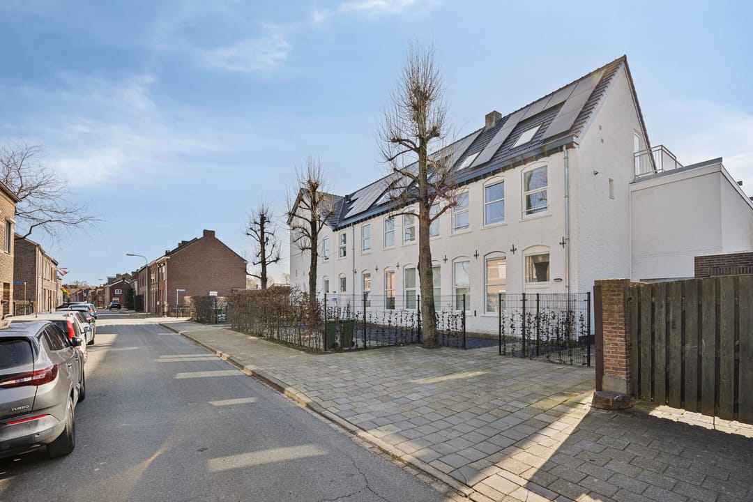 Photo 2 of Longinastraat 75-B01