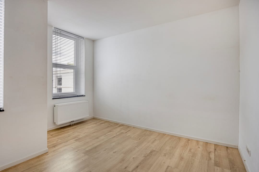 Photo 11 of Longinastraat 75-B01