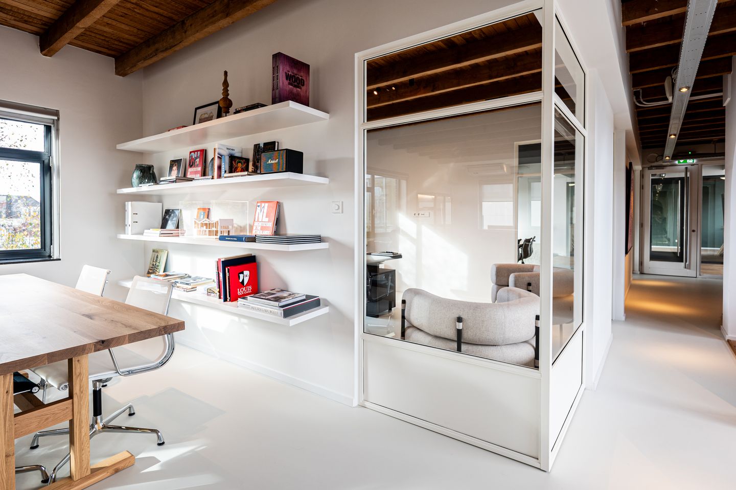 View photo 5 of De Ruijterstraat 36-E