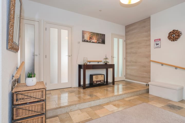 Photo 10 of Moutheuvellaan 18