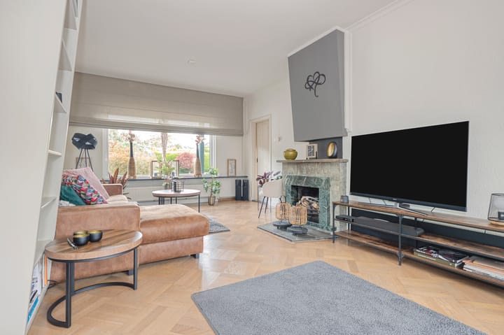 Photo 17 of Moutheuvellaan 18