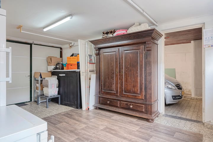 Photo 30 of Moutheuvellaan 18