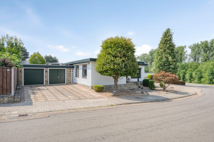 Photo 45 of Moutheuvellaan 18