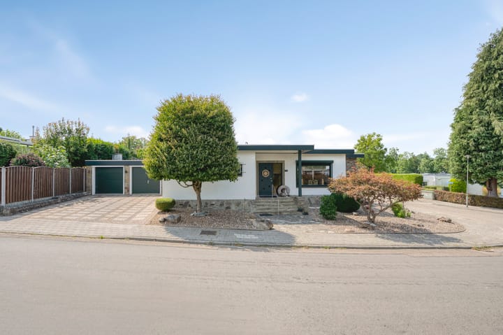 Photo 46 of Moutheuvellaan 18