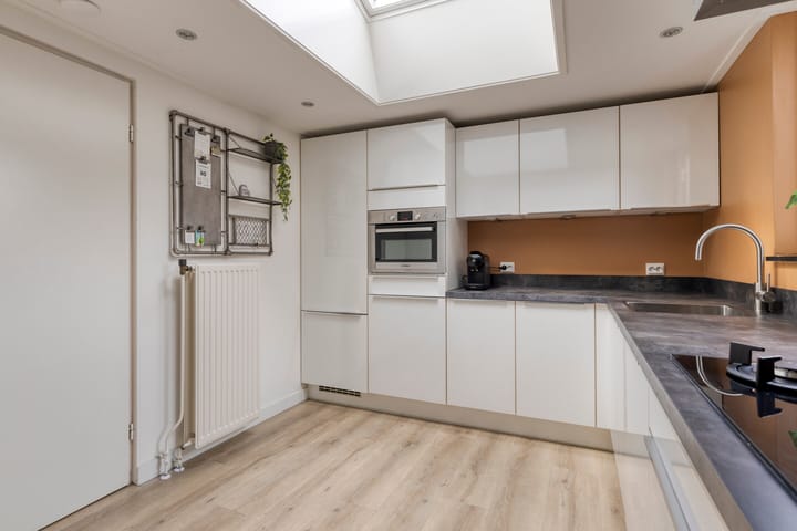 Foto 14 van Weerselosestraat 241