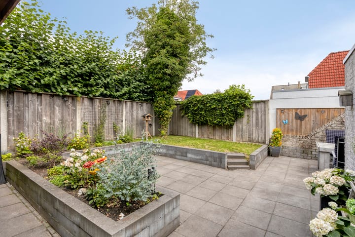 Foto 23 van Weerselosestraat 241