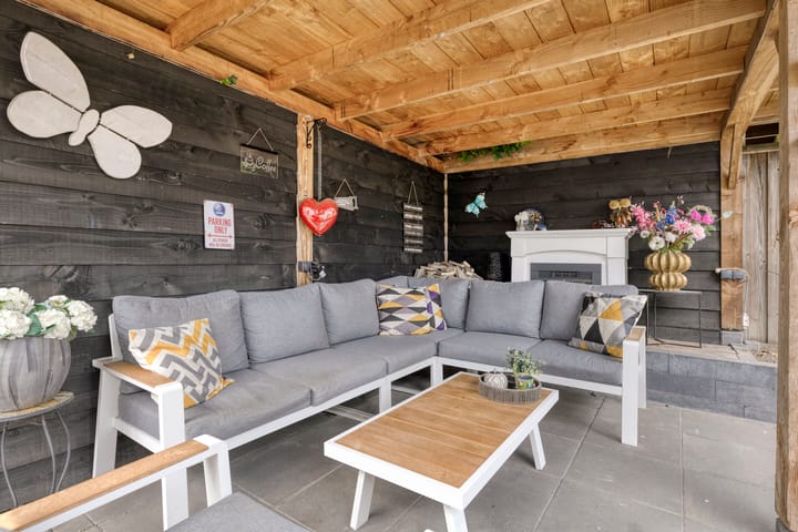 Foto 25 van Weerselosestraat 241