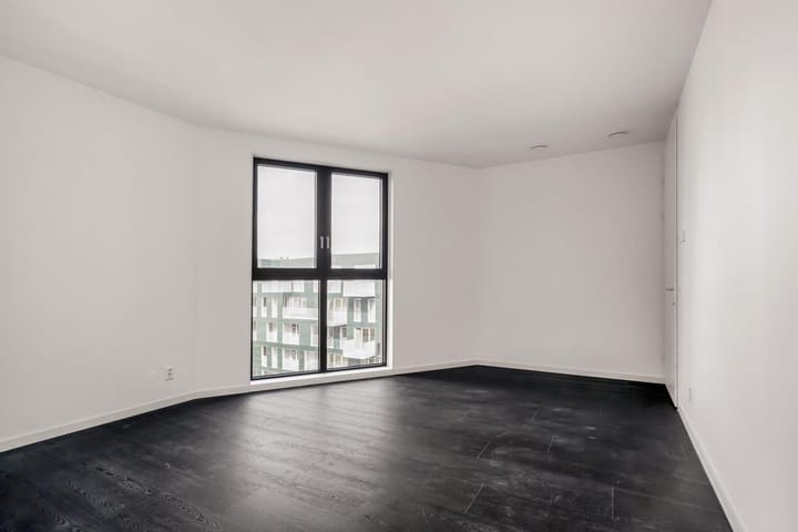 Photo 14 of Mies van der Rohestraat 189