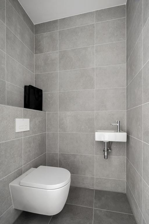 Photo 17 of Mies van der Rohestraat 189