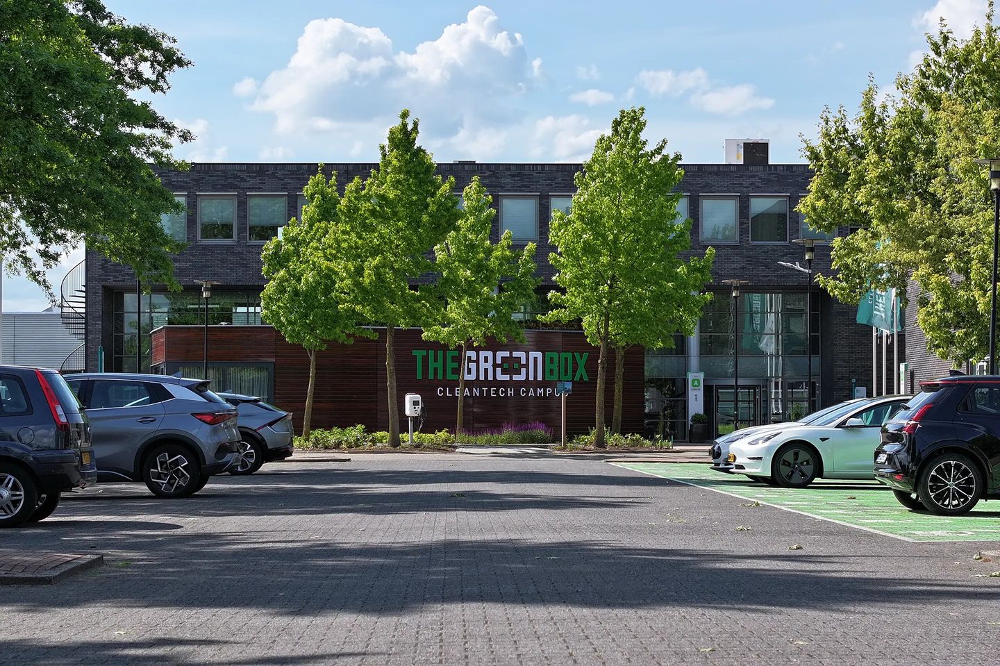 Bekijk foto 1 van Europalaan 202