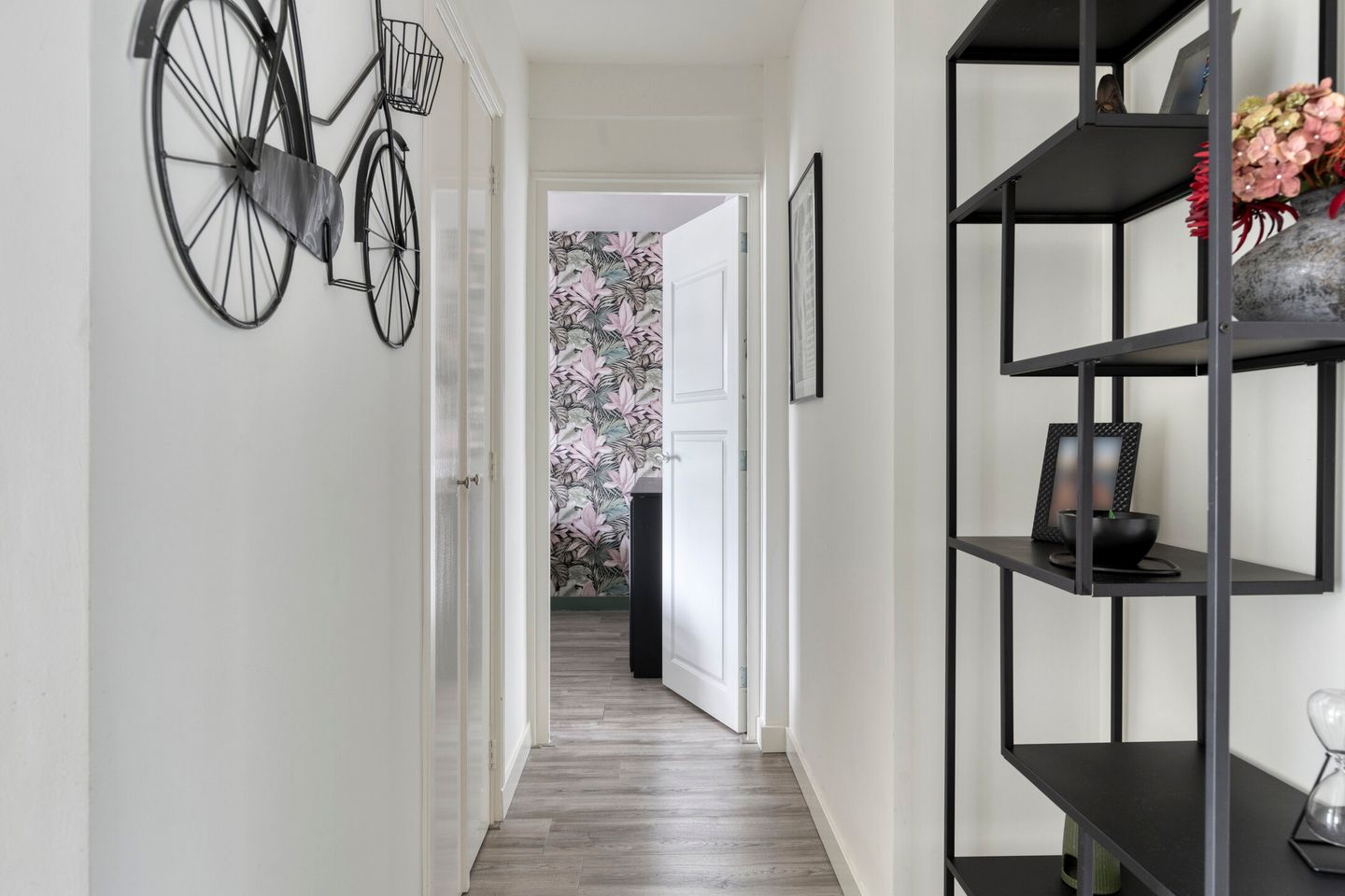 Photo 14 of Van Maarseveenstraat 25