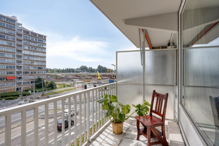 Photo 20 of Mr. F.A. van Hallweg 110