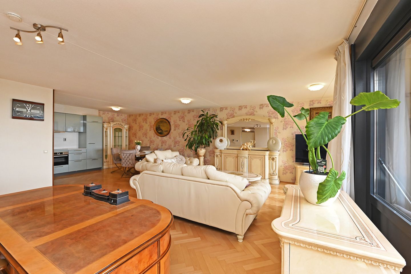 Foto 10 van Dr H. Colijnlaan 372