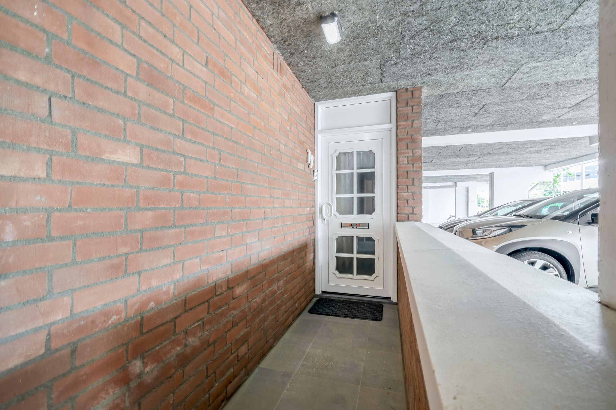 Foto 9 van Schrijnwerker 19