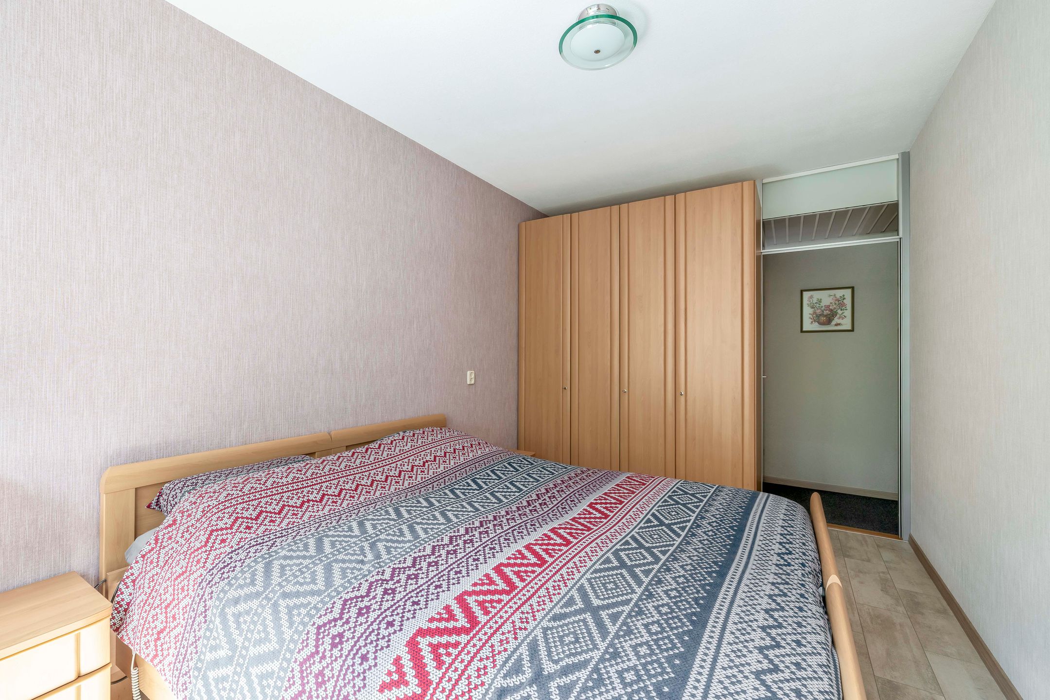 Foto 15 van Schrijnwerker 19