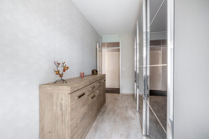 Photo 21 of Schrijnwerker 19