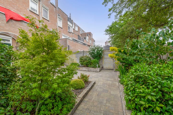 Photo 28 of Schrijnwerker 19