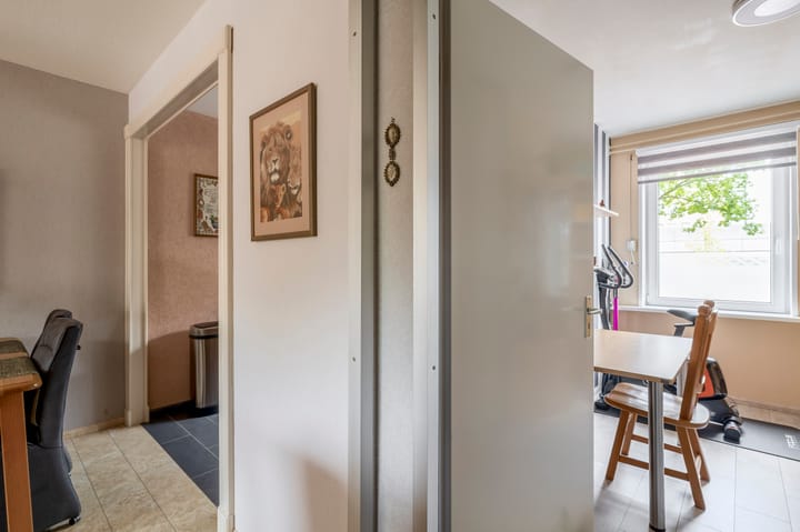 Photo 33 of Schrijnwerker 19