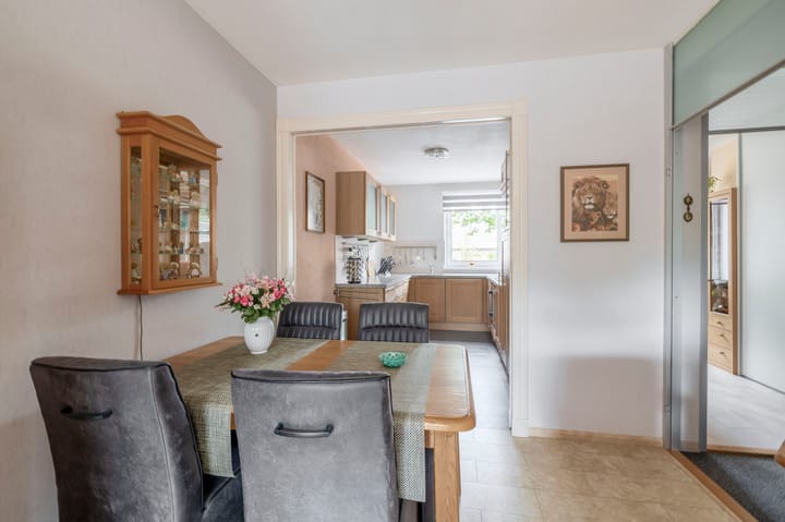 Photo 44 of Schrijnwerker 19