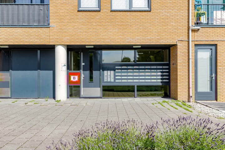 Foto 5 van Makassarhof 52