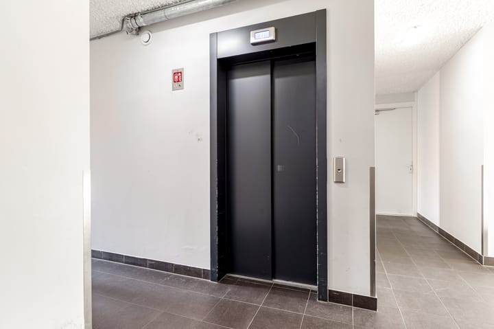 Foto 7 van Makassarhof 52