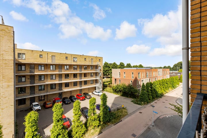 Foto 15 van Makassarhof 52