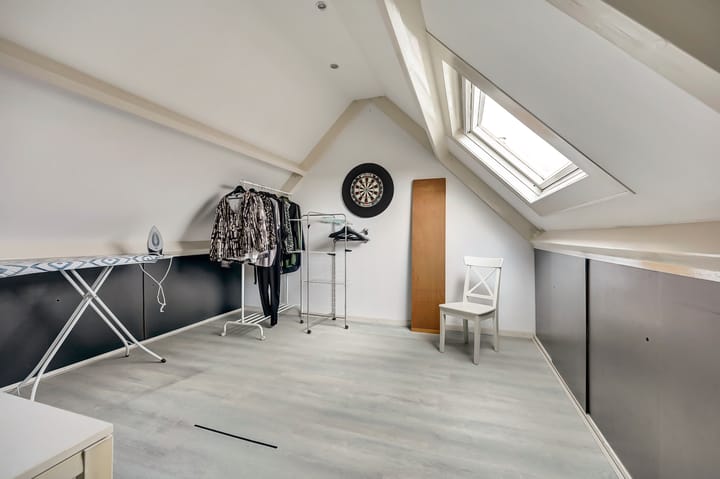 Photo 20 of Troubadour 6