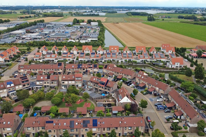 Photo 30 of Troubadour 6