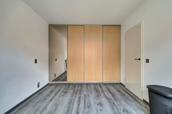 Photo 17 of Troubadour 6