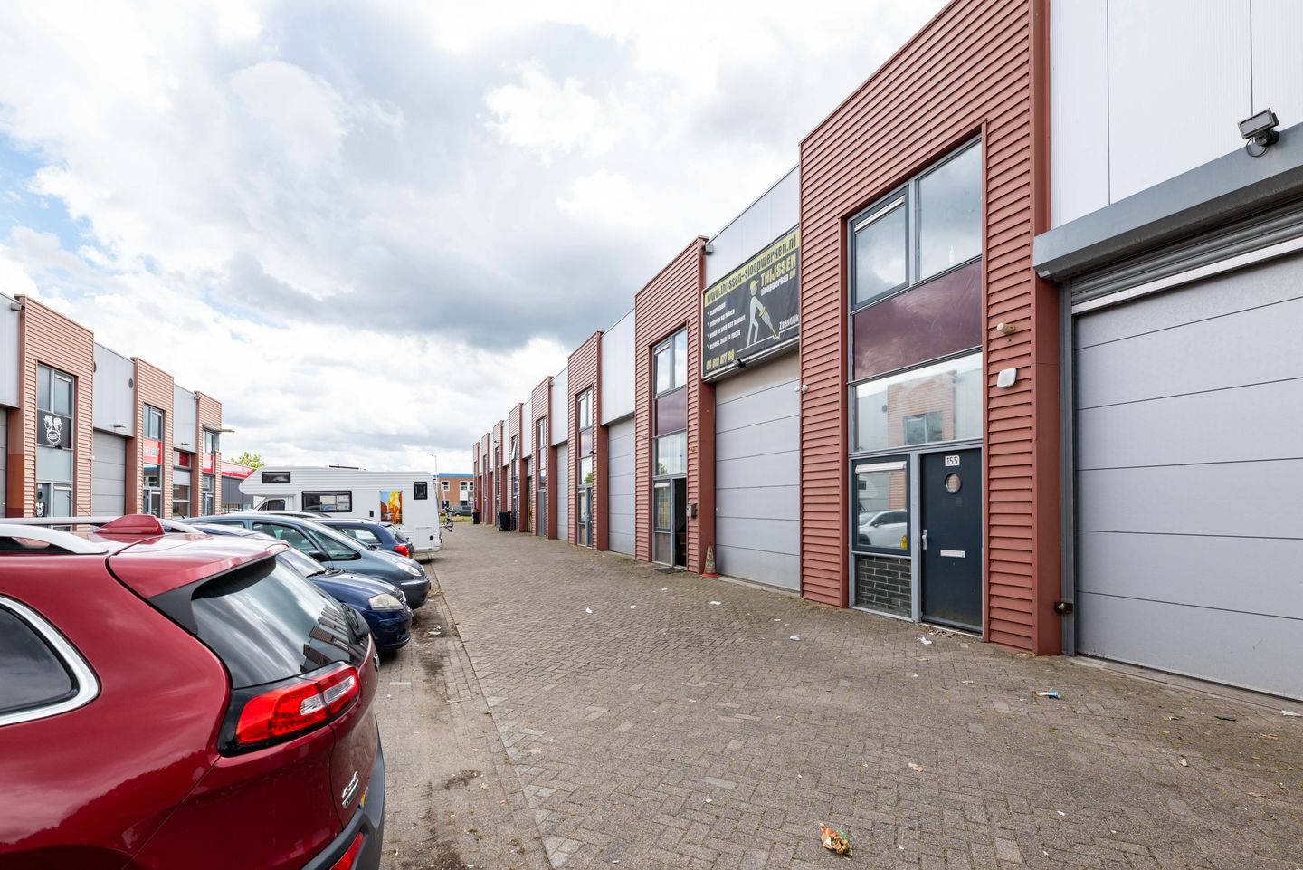 View photo 2 of Kiotoweg 153