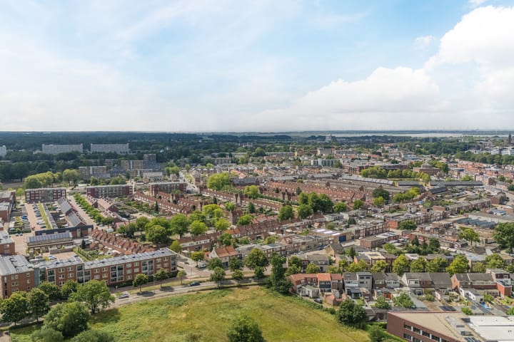 Foto 102 van Voltastraat 20