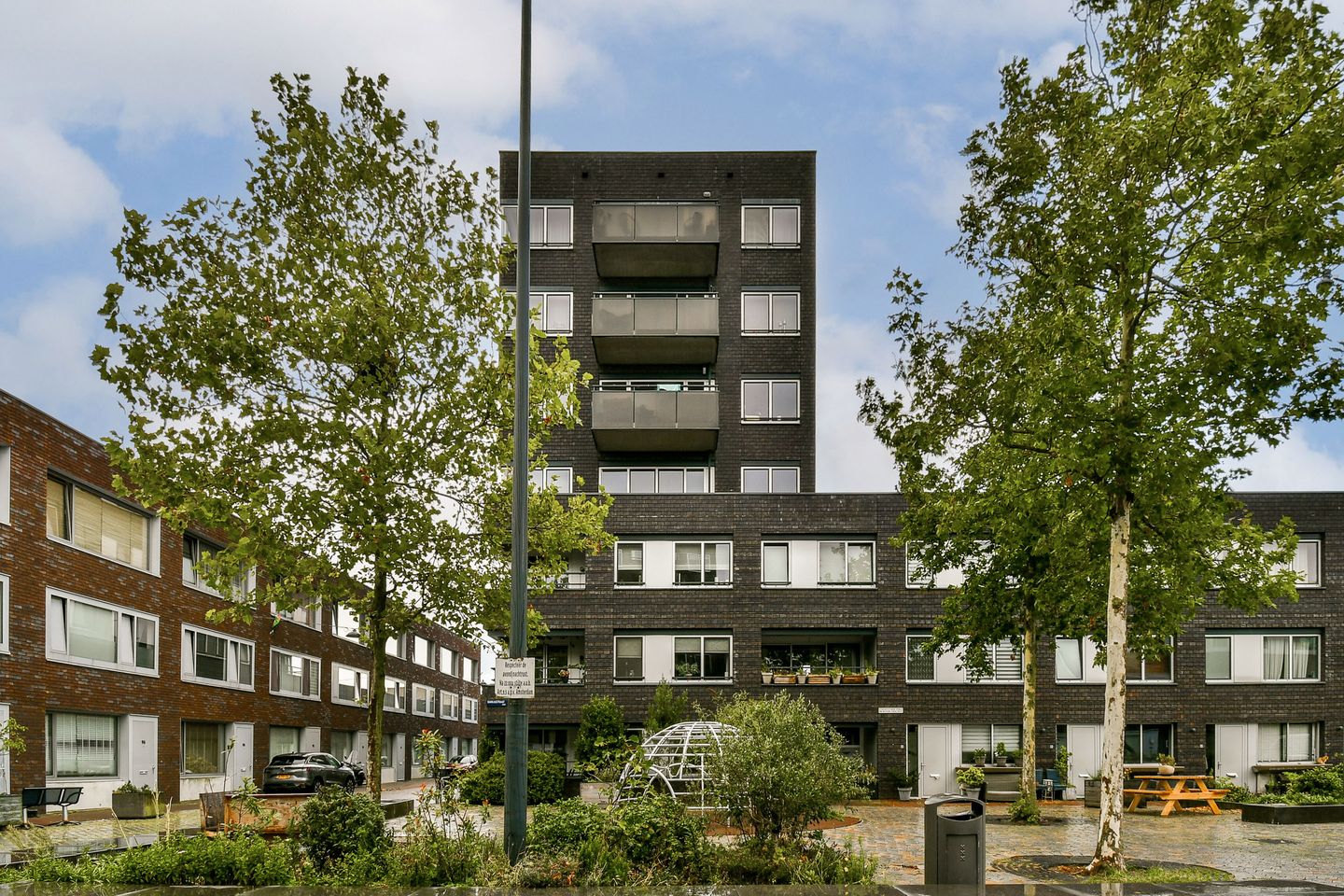 Foto 1 van Barkasstraat 9