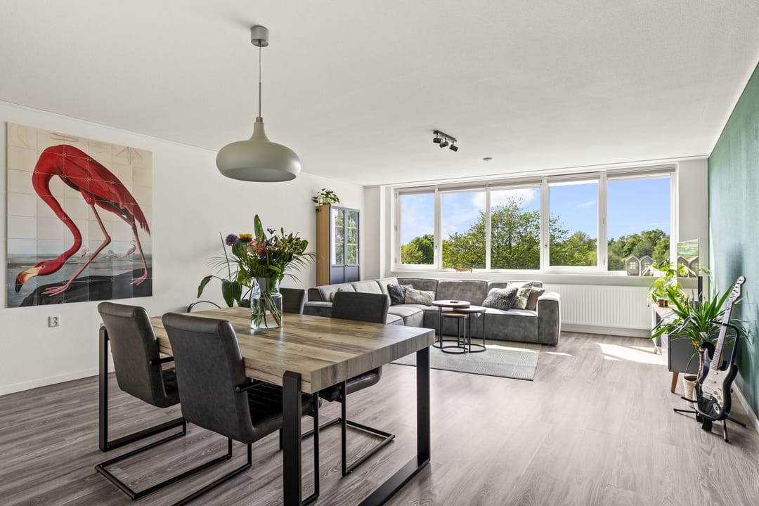 Foto 1 van Regenboog 25