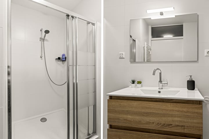 Foto 13 van Regenboog 25