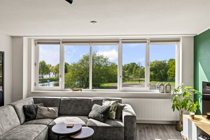 Foto 18 van Regenboog 25