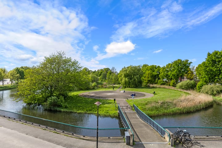 Foto 19 van Regenboog 25