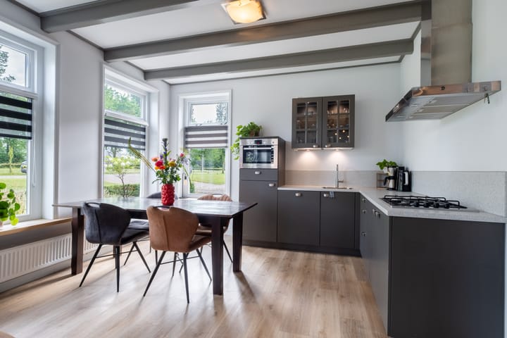 Photo 2 of Buorren 74