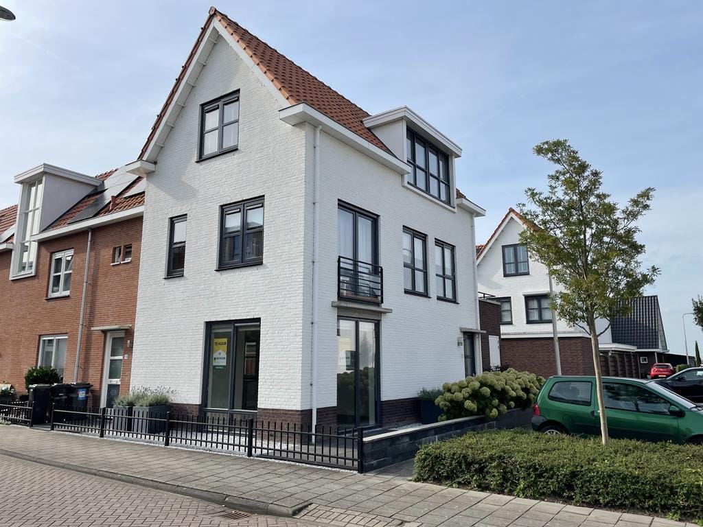 Photo 1 of Phoenix 14