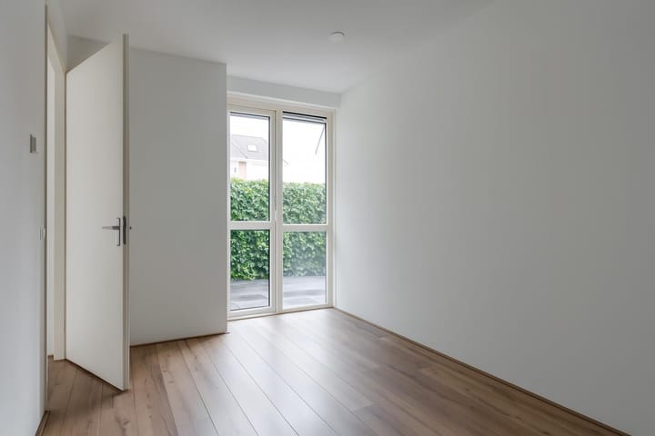 Photo 5 of Phoenix 14