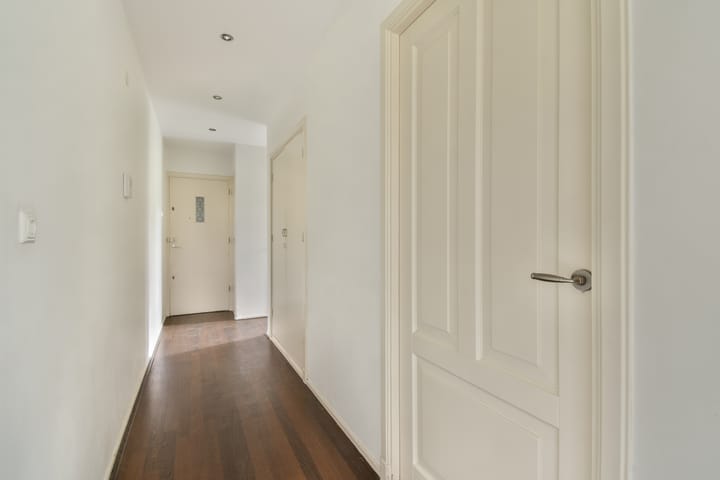 Foto 3 van Van Nijenrodeweg 743