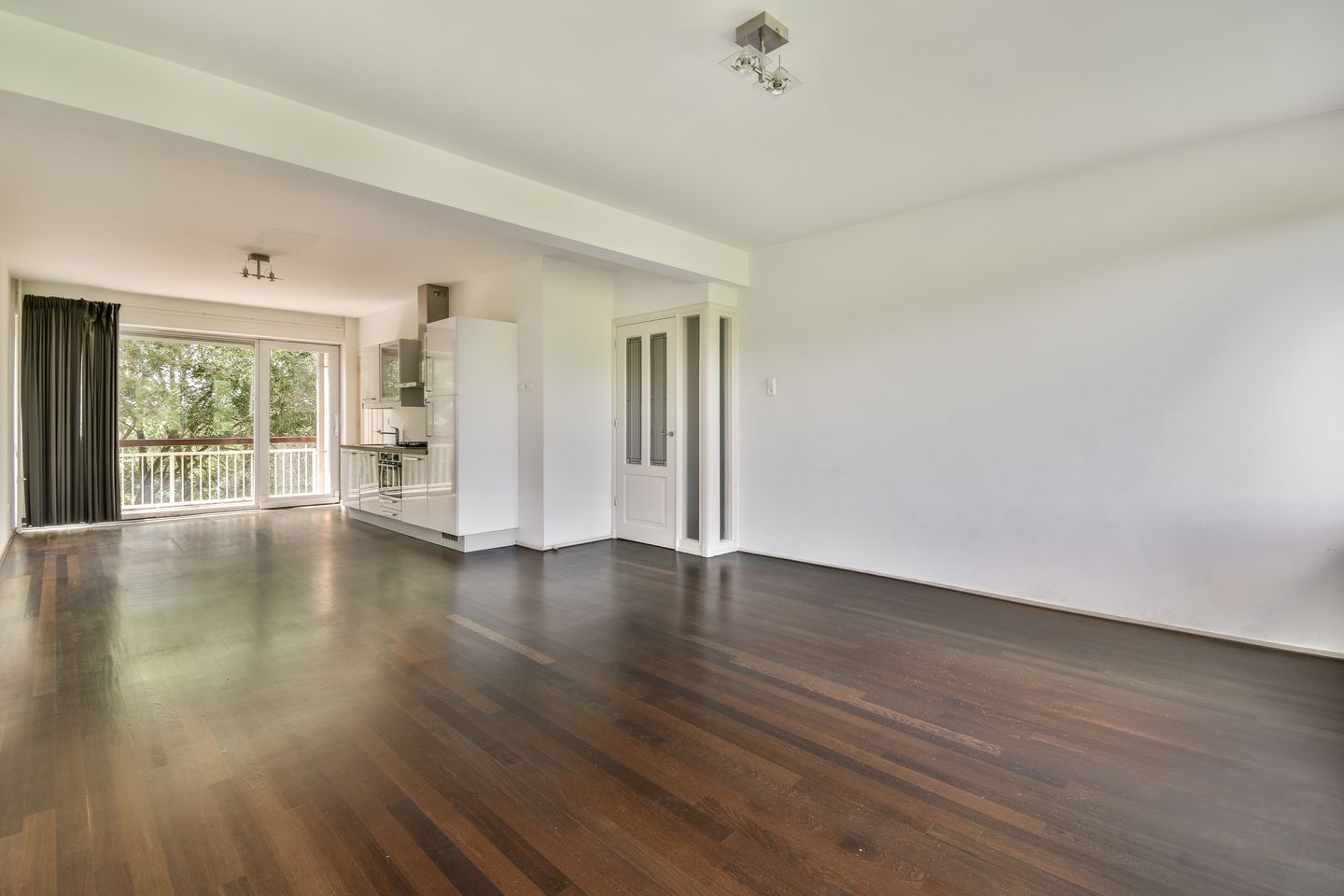 Photo 5 of Van Nijenrodeweg 743